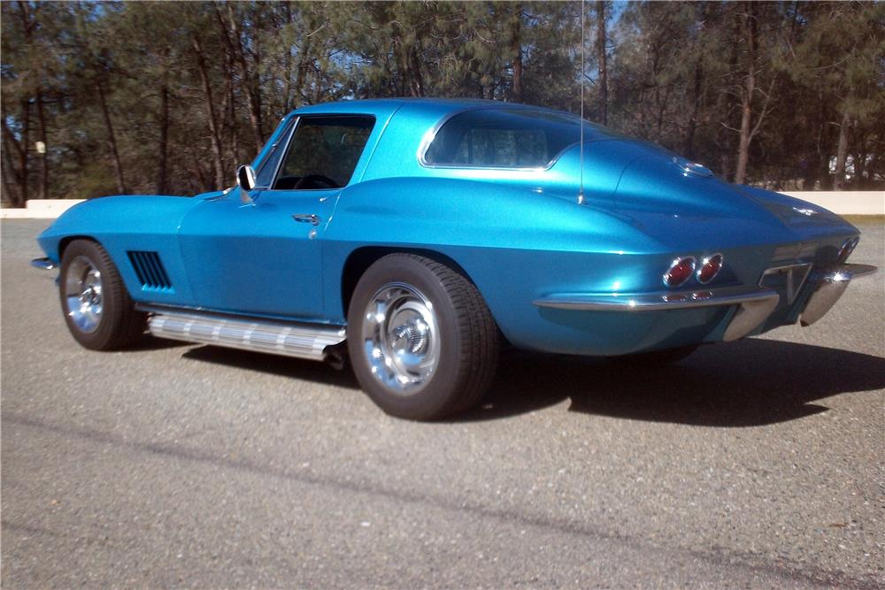 1967 CHEVROLET CORVETTE CUSTOM 2 DOOR COUPE