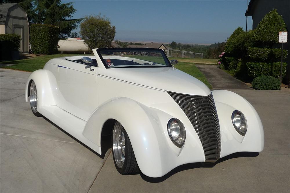 1937 FORD CUSTOM ROADSTER