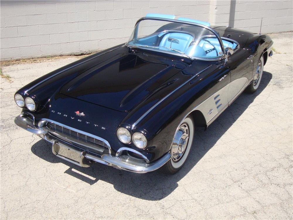 1961 CHEVROLET CORVETTE CONVERTIBLE