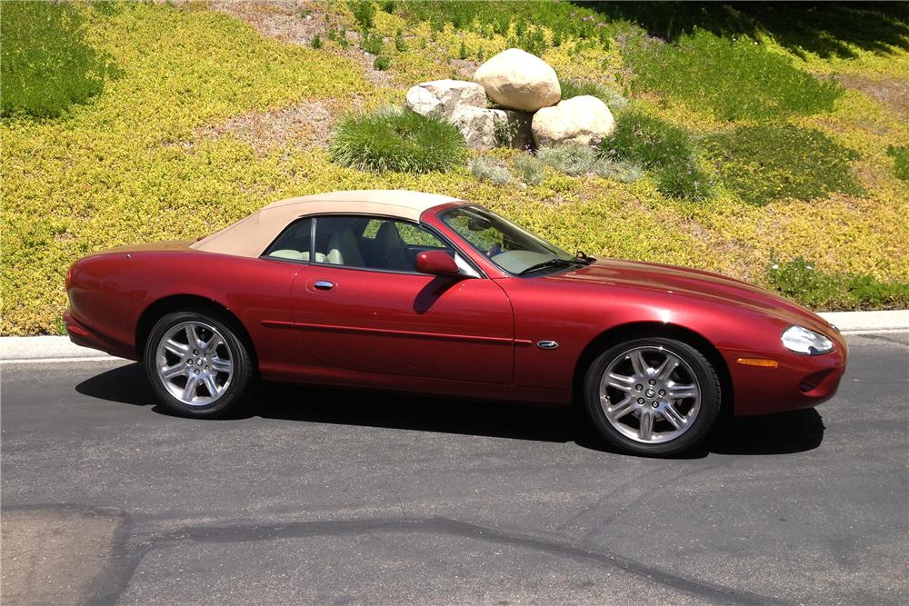 1999 JAGUAR XK8 CONVERTIBLE