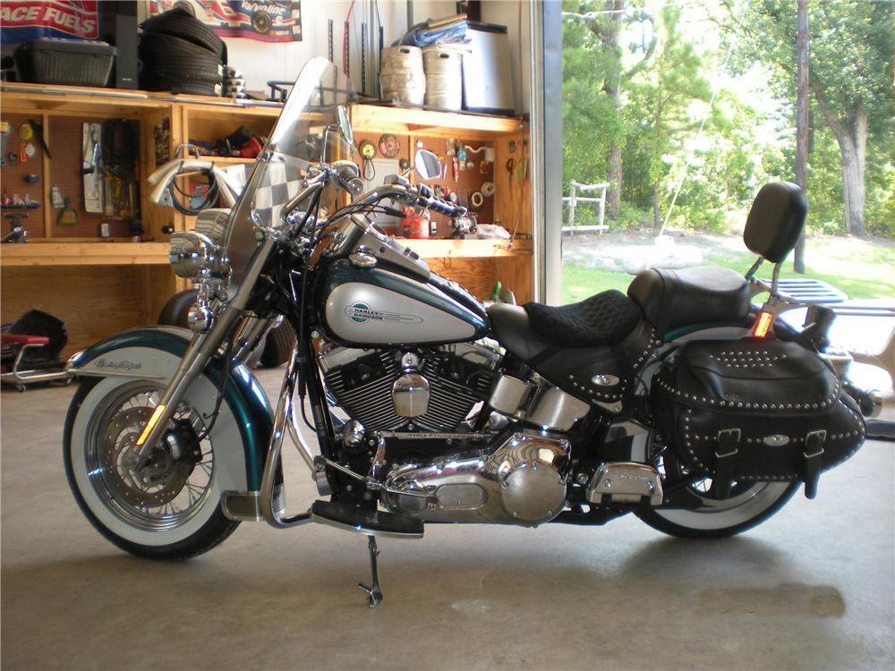 2004 HARLEY-DAVIDSON SOFTAIL HERITAGE MOTORCYCLE