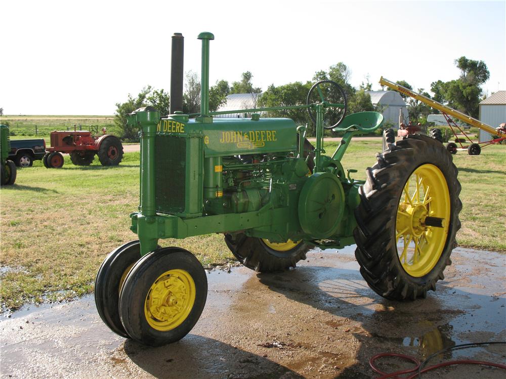 1938 JOHN DEERE G TRACTOR