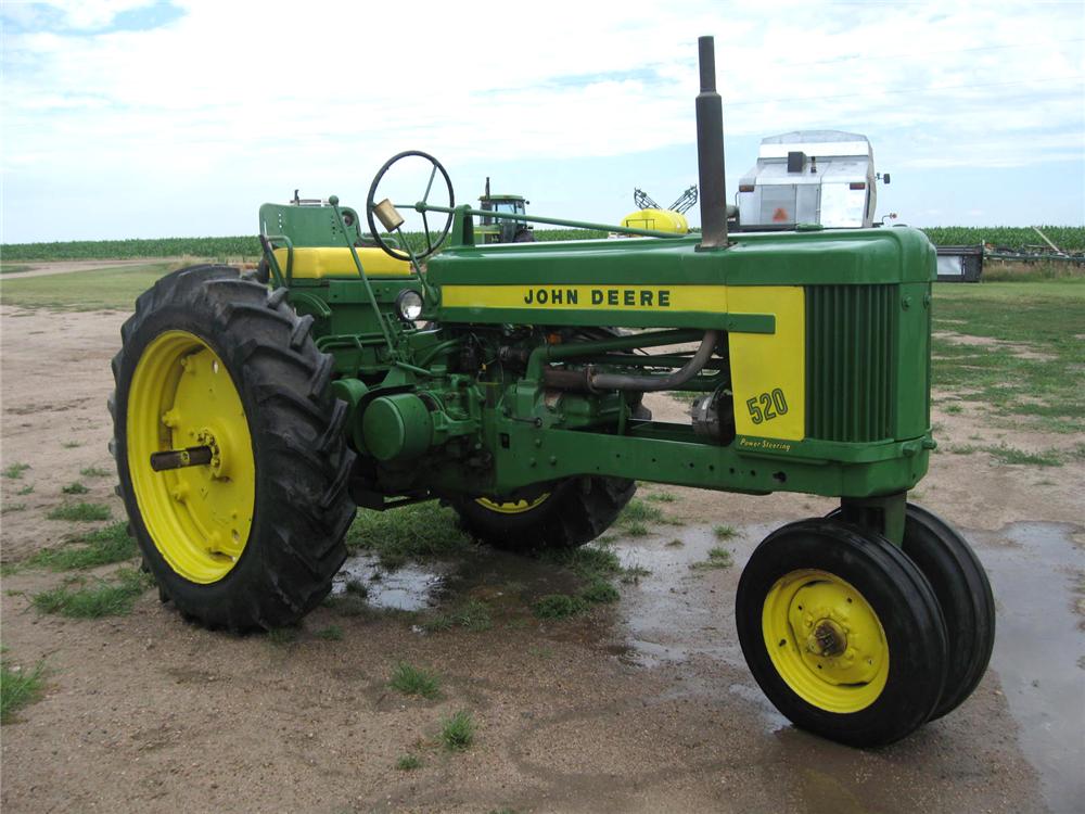 1958 JOHN DEERE 520 TRACTOR