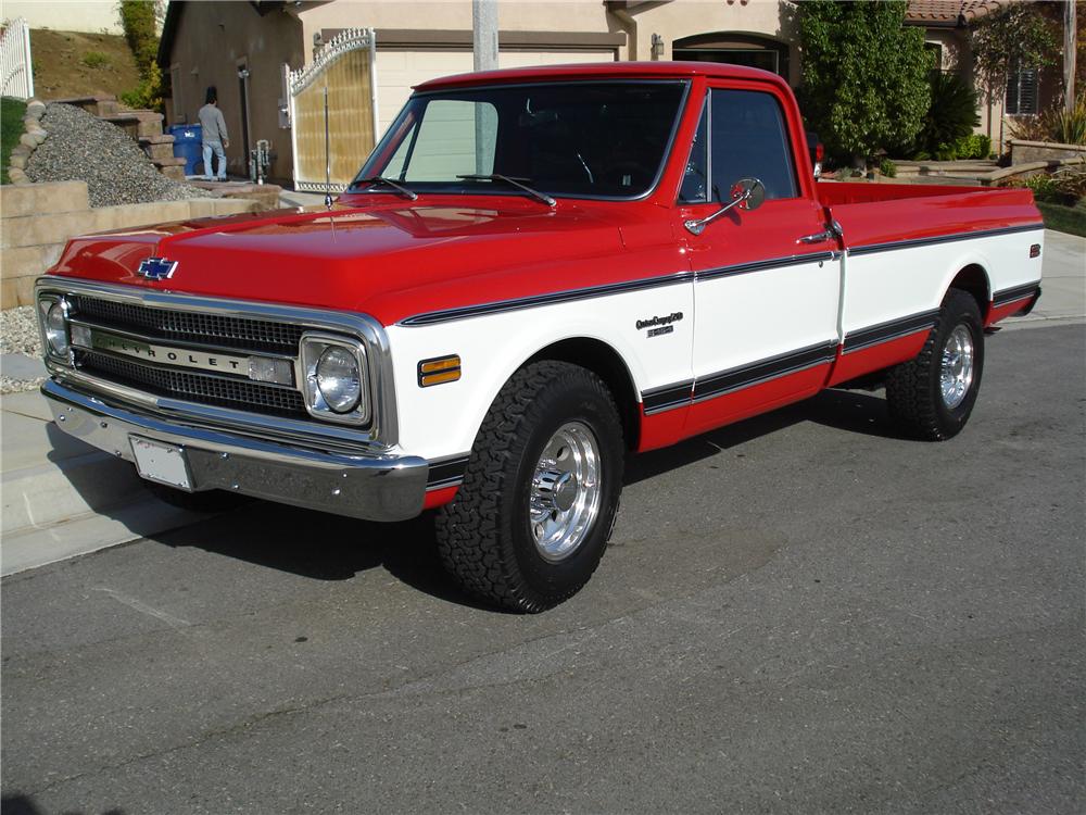 1969 CHEVROLET C-20 CUSTOM PICKUP