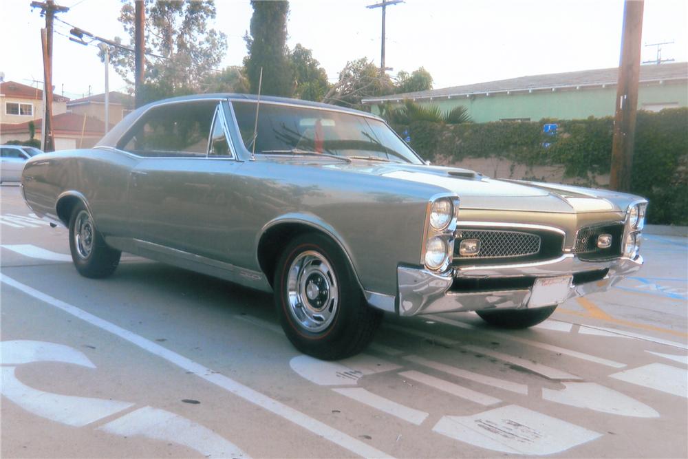 1967 PONTIAC GTO 2 DOOR HARDTOP