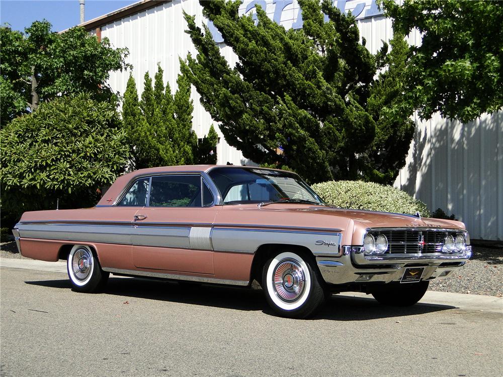 1962 OLDSMOBILE STARFIRE 2 DOOR COUPE