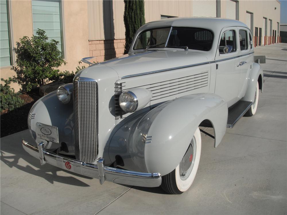 1937 LASALLE 4 DOOR SEDAN