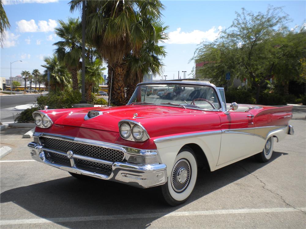 1958 FORD FAIRLANE RETRACTABLE HARDTOP CONVERTIBLE