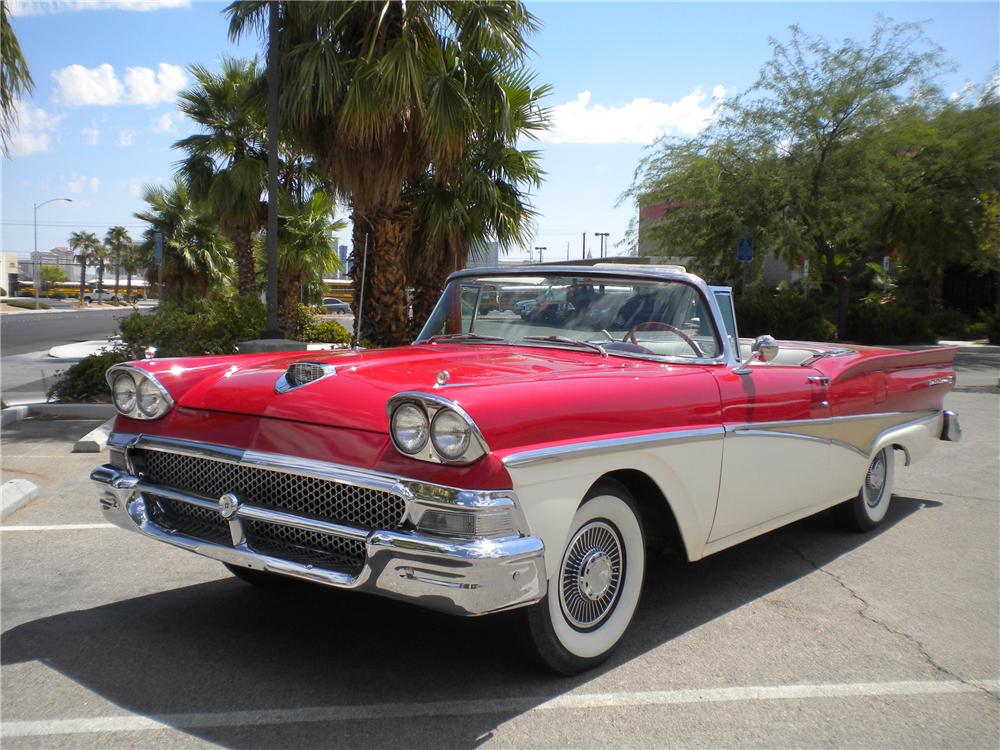 1958 FORD FAIRLANE RETRACTABLE HARDTOP CONVERTIBLE