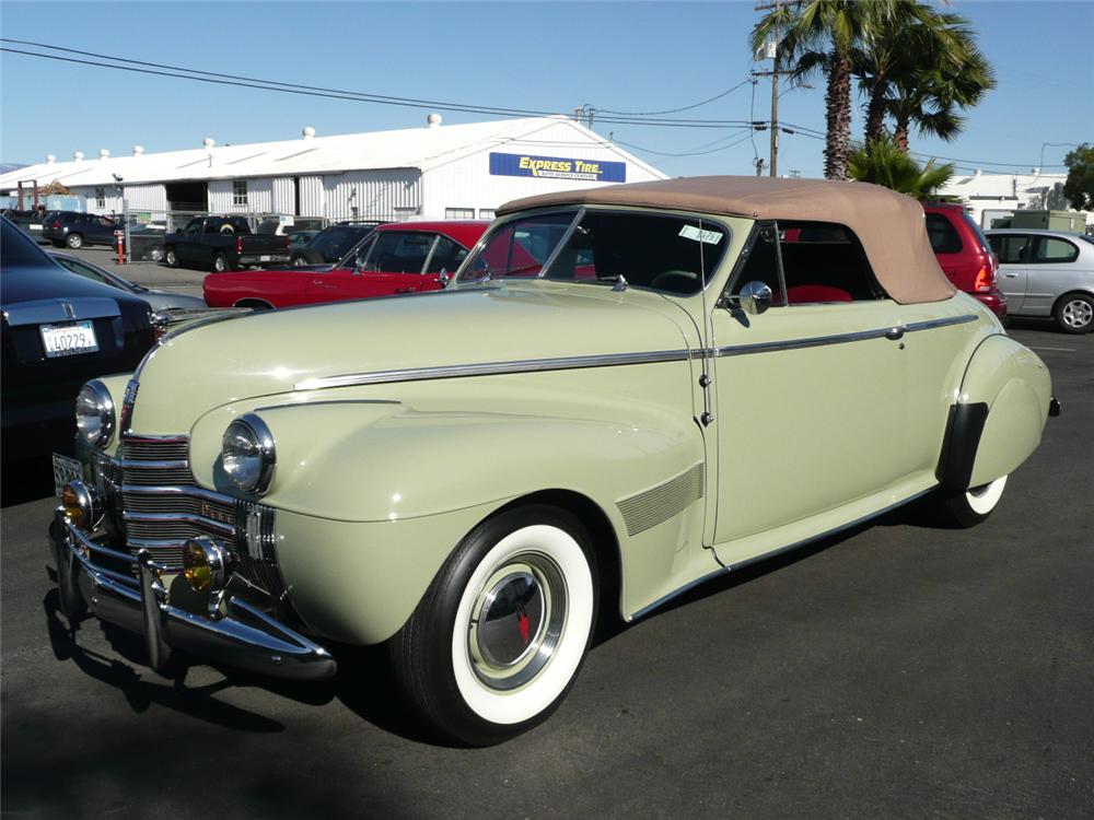 1940 OLDSMOBILE SERIES 90 CONVERTIBLE