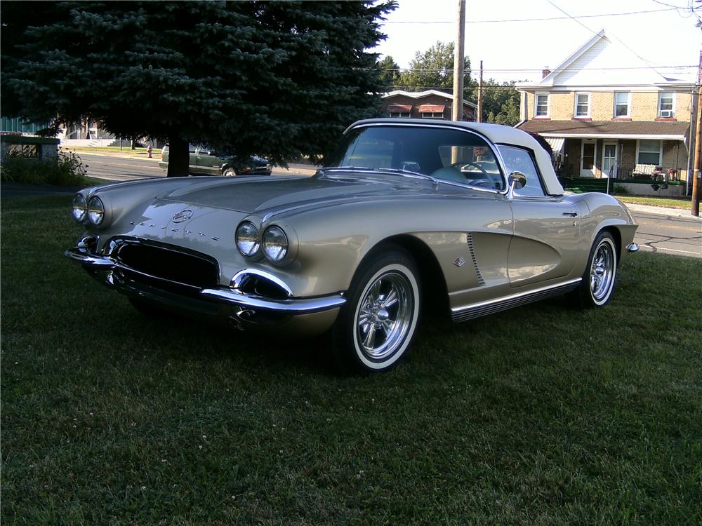 1962 CHEVROLET CORVETTE CONVERTIBLE