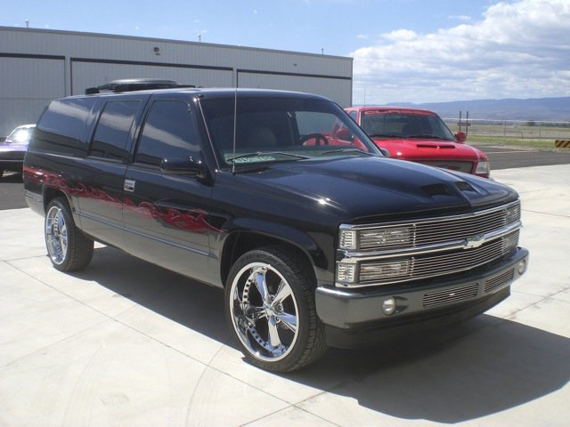 1999 CHEVROLET SUBURBAN CUSTOM SUV