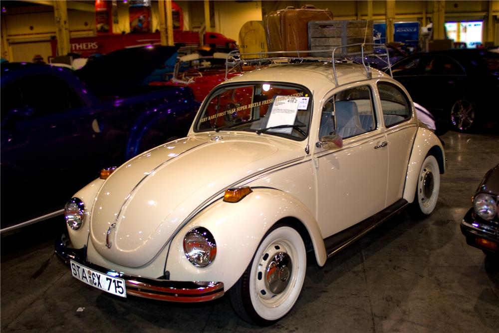 1971 VOLKSWAGEN SUPER BEETLE 2 DOOR