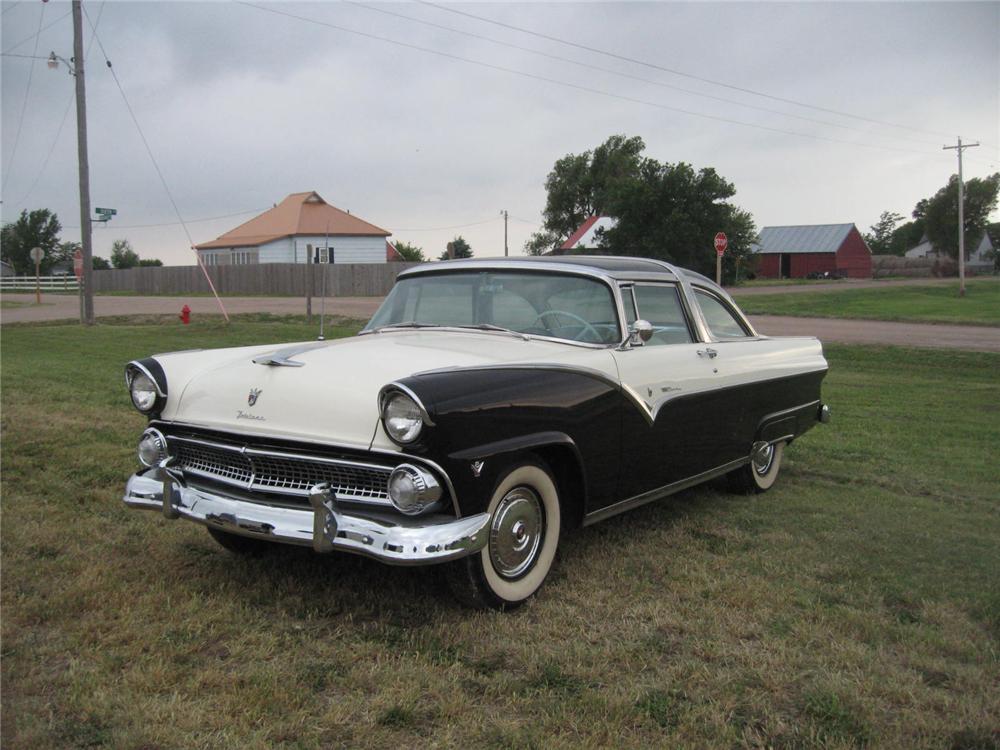 1955 FORD FAIRLANE CROWN VICTORIA 2 DOOR HARDTOP