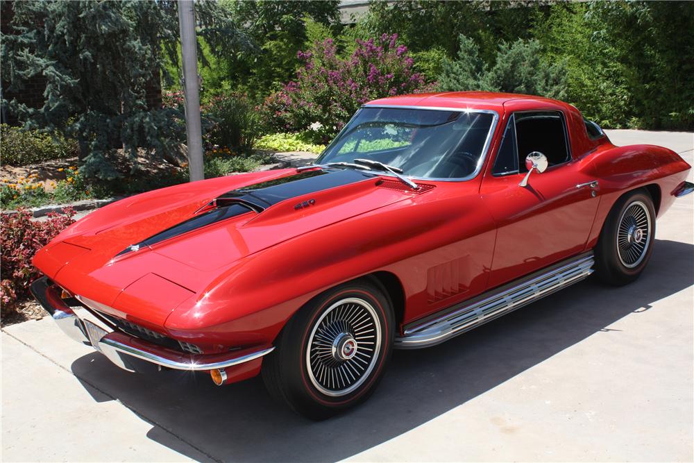 1967 CHEVROLET CORVETTE COUPE