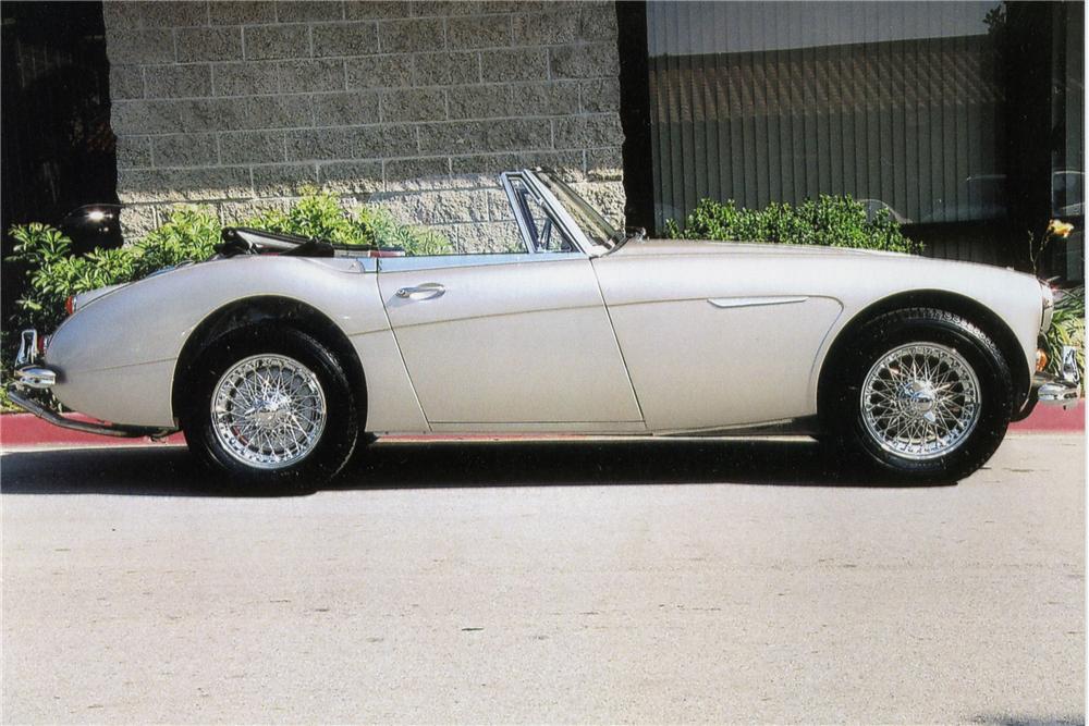 1965 AUSTIN-HEALEY 3000 MARK III BJ8 SPORTS CONVERTIBLE