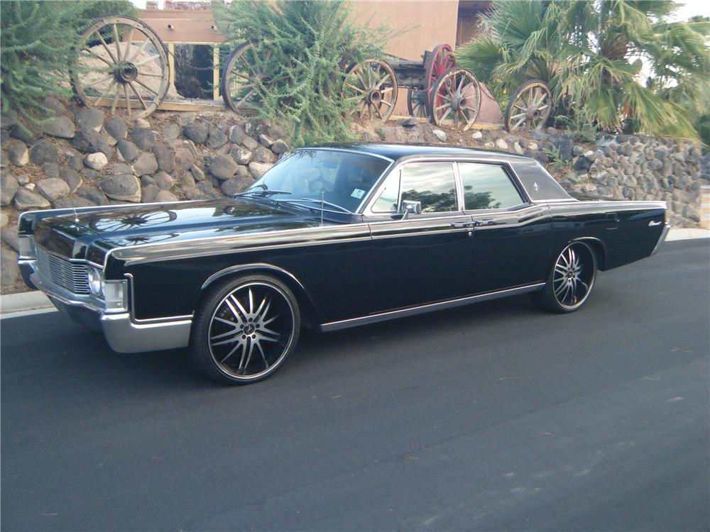 1968 LINCOLN CONTINENTAL 4 DOOR SEDAN
