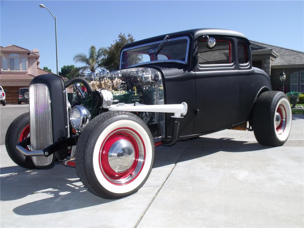 1932 FORD 5 WINDOW CUSTOM COUPE