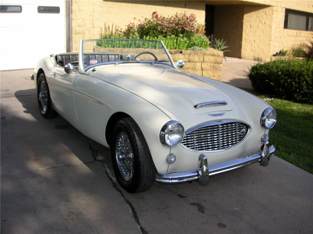 1960 AUSTIN-HEALEY BT7 2 DOOR ROADSTER