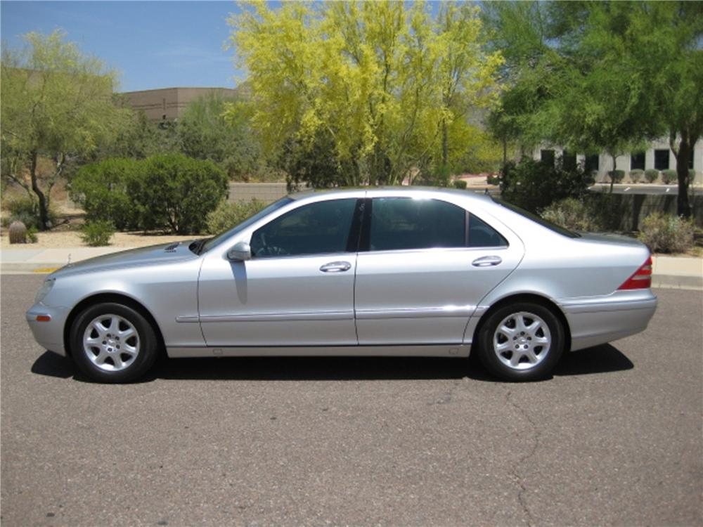 2000 MERCEDES-BENZ S500 4 DOOR SEDAN