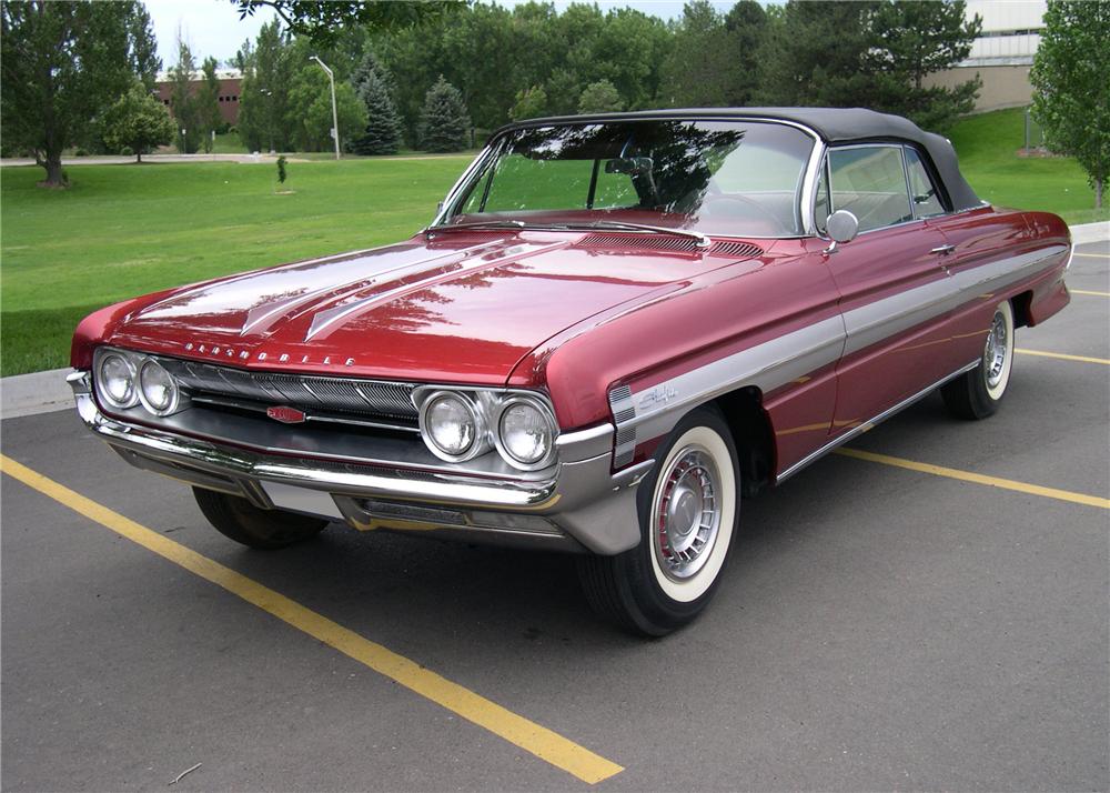 1961 OLDSMOBILE STARFIRE CONVERTIBLE