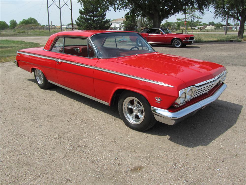 1962 CHEVROLET IMPALA SS CUSTOM 2 DOOR HARDTOP