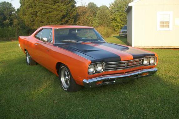 1969 PLYMOUTH ROAD RUNNER 2 DOOR COUPE