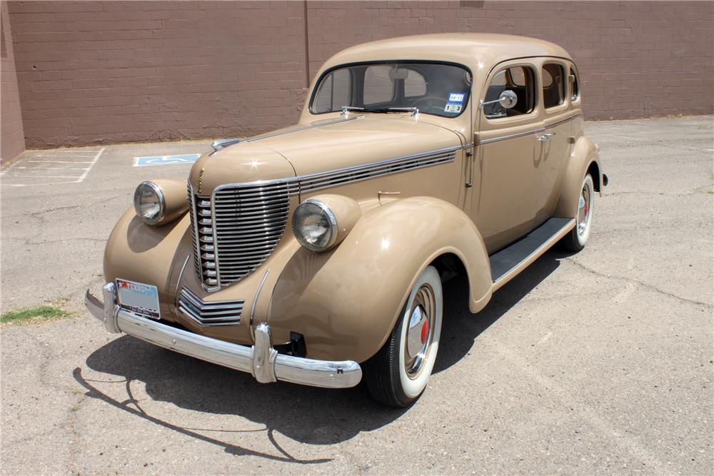 1938 DESOTO 4 DOOR SEDAN