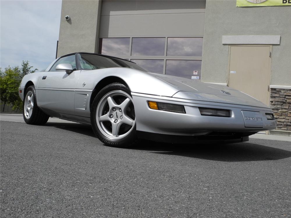 1996 CHEVROLET CORVETTE 2 DOOR COUPE