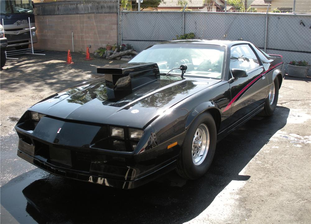 1983 CHEVROLET CAMARO CUSTOM 2 DOOR COUPE