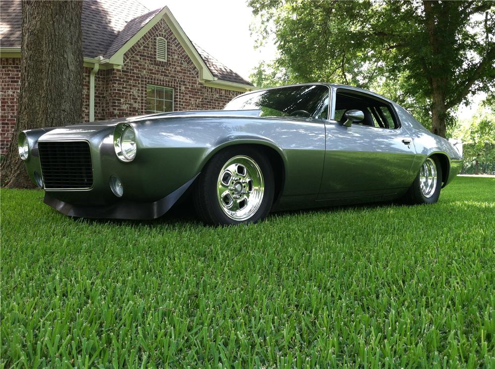 1975 CHEVROLET CAMARO CUSTOM 2 DOOR COUPE