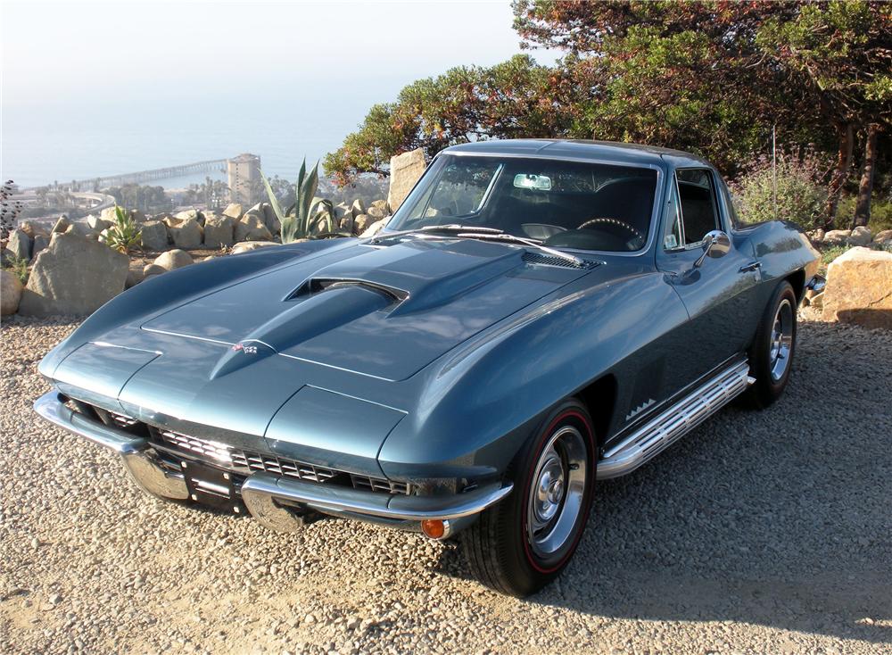 1967 CHEVROLET CORVETTE 2 DOOR COUPE