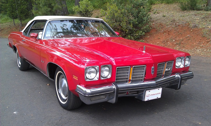 1975 OLDSMOBILE DELTA 88 CONVERTIBLE