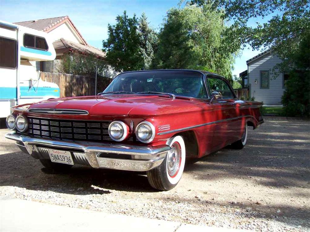 1960 OLDSMOBILE SUPER 88 2 DOOR HARDTOP