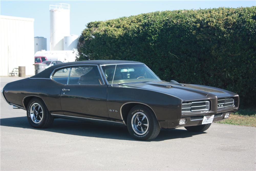 1969 PONTIAC GTO 2 DOOR HARDTOP