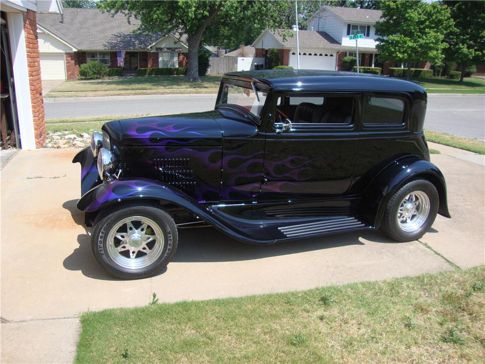 1931 FORD CUSTOM VICKY