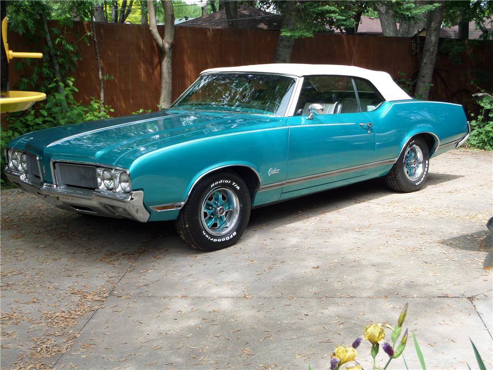 1970 OLDSMOBILE CUTLASS CONVERTIBLE