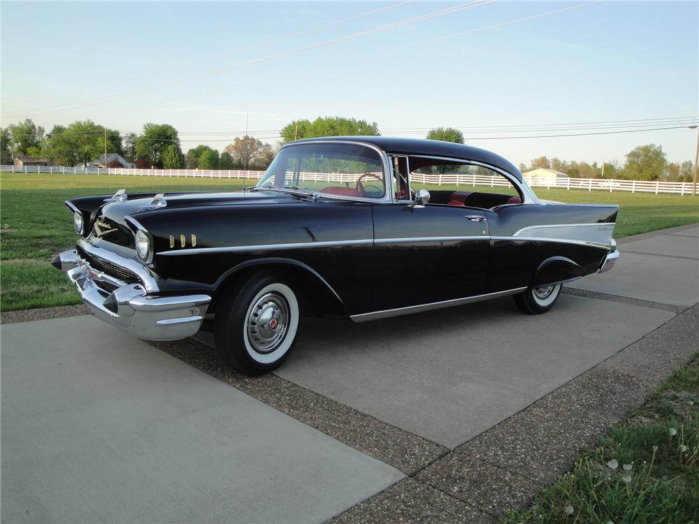 1957 CHEVROLET BEL AIR 2 DOOR HARDTOP