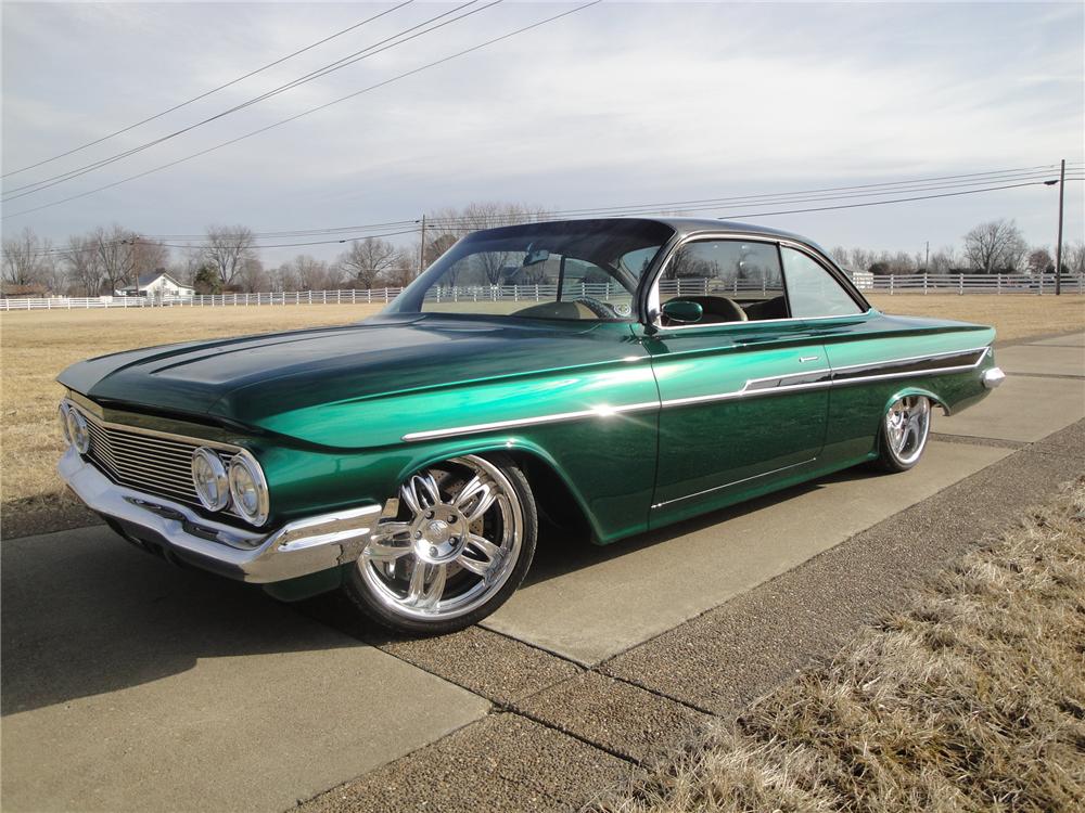 1961 CHEVROLET IMPALA CUSTOM 2 DOOR HARDTOP