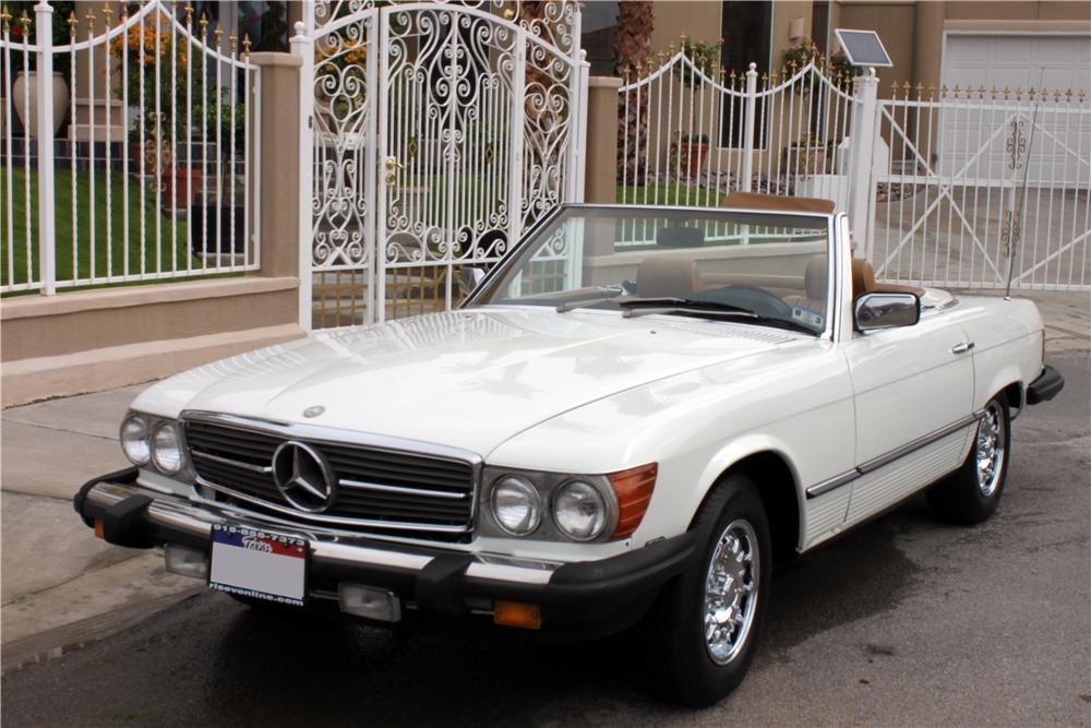 1982 MERCEDES-BENZ 380SL 2 DOOR CONVERTIBLE