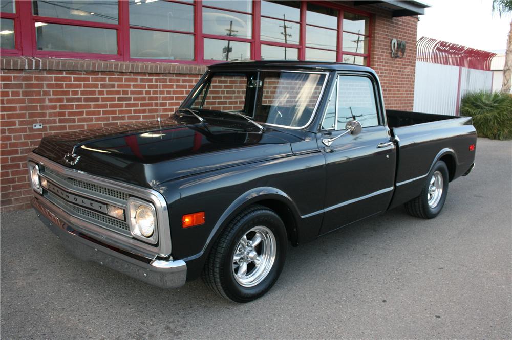 1969 CHEVROLET C-10 CUSTOM PICKUP