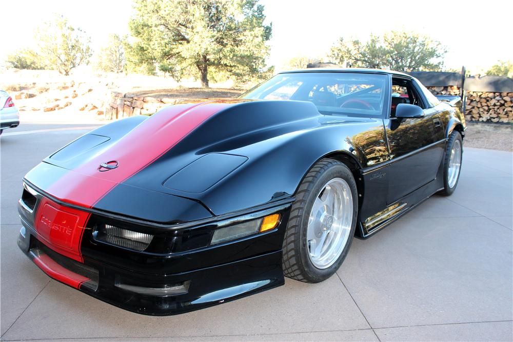 1985 CHEVROLET CORVETTE CUSTOM 2 DOOR COUPE