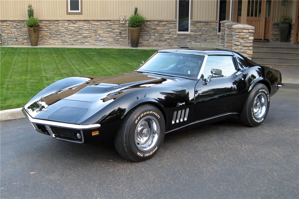 1969 CHEVROLET CORVETTE 2 DOOR COUPE