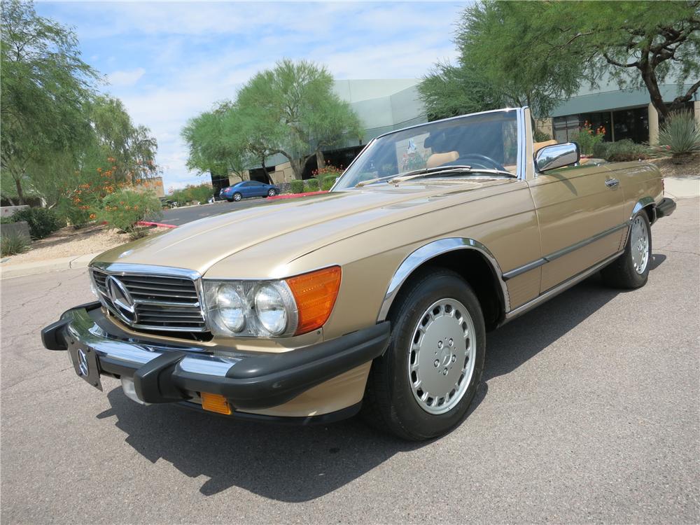 1987 MERCEDES-BENZ 560SL CONVERTIBLE