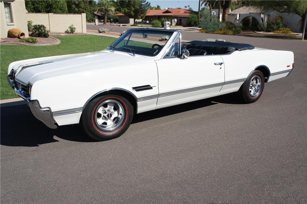 1966 OLDSMOBILE 442 CONVERTIBLE