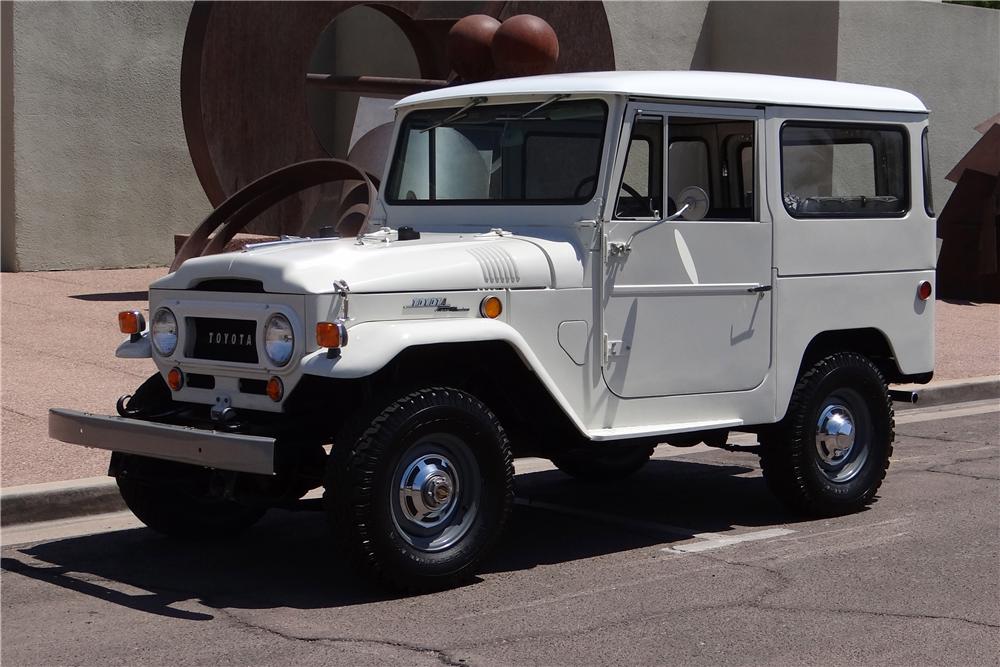 1969 TOYOTA LAND CRUISER FJ-40 2 DOOR HARDTOP