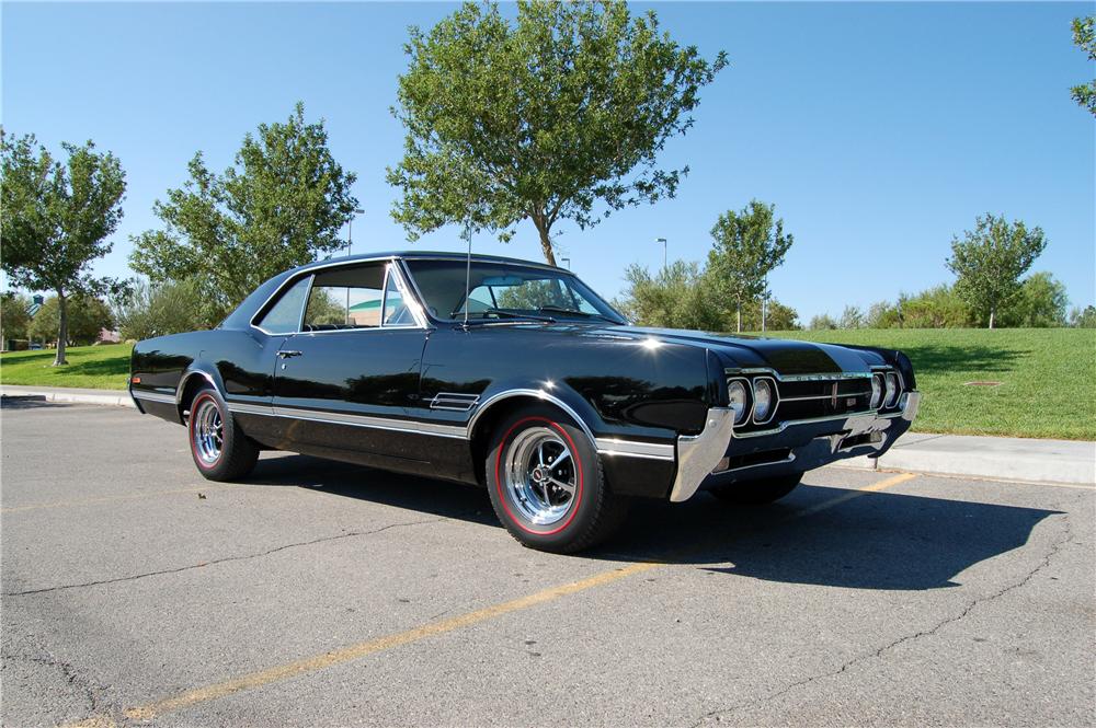 1966 OLDSMOBILE 442 2 DOOR HARDTOP