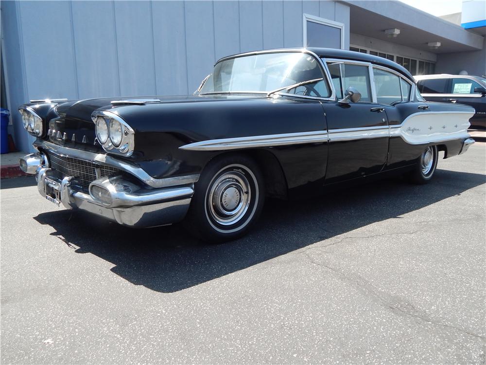 1958 PONTIAC CHIEFTAIN 4 DOOR SEDAN