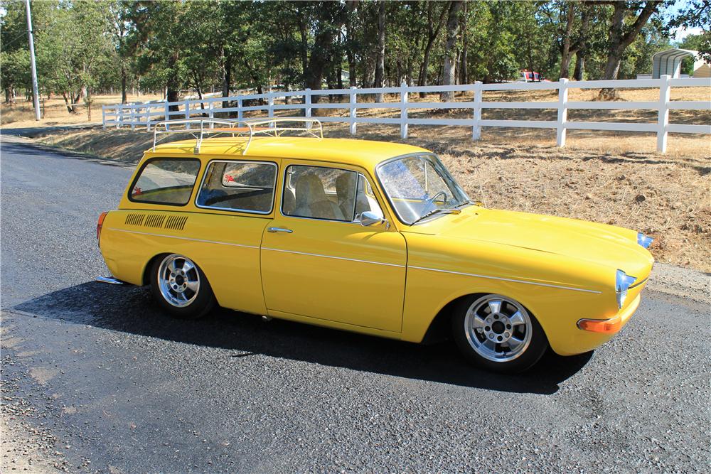 1971 VOLKSWAGEN SQUAREBACK CUSTOM STATION WAGON