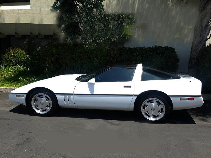 1989 CHEVROLET CORVETTE 2 DOOR COUPE